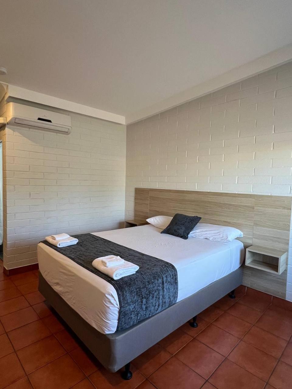 Katherine Motel Luaran gambar